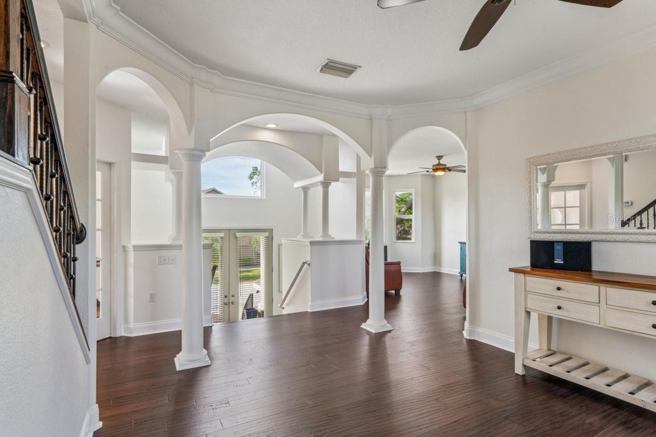 Image 21 of 91 For 7340 Brightwaters Court