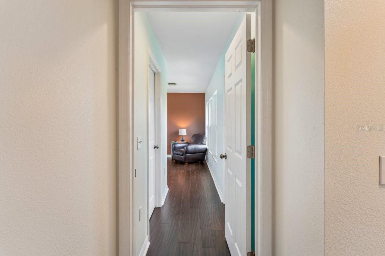 Image 24 of 91 For 7340 Brightwaters Court