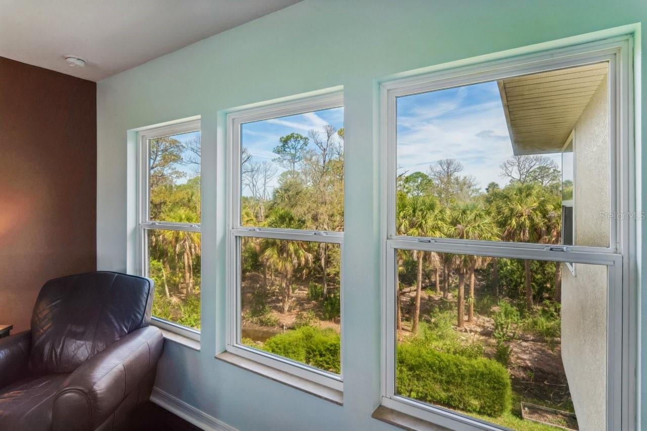 Image 26 of 91 For 7340 Brightwaters Court