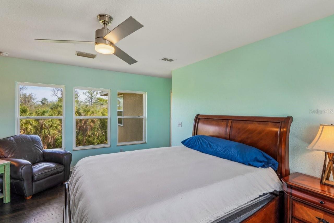 Image 27 of 91 For 7340 Brightwaters Court