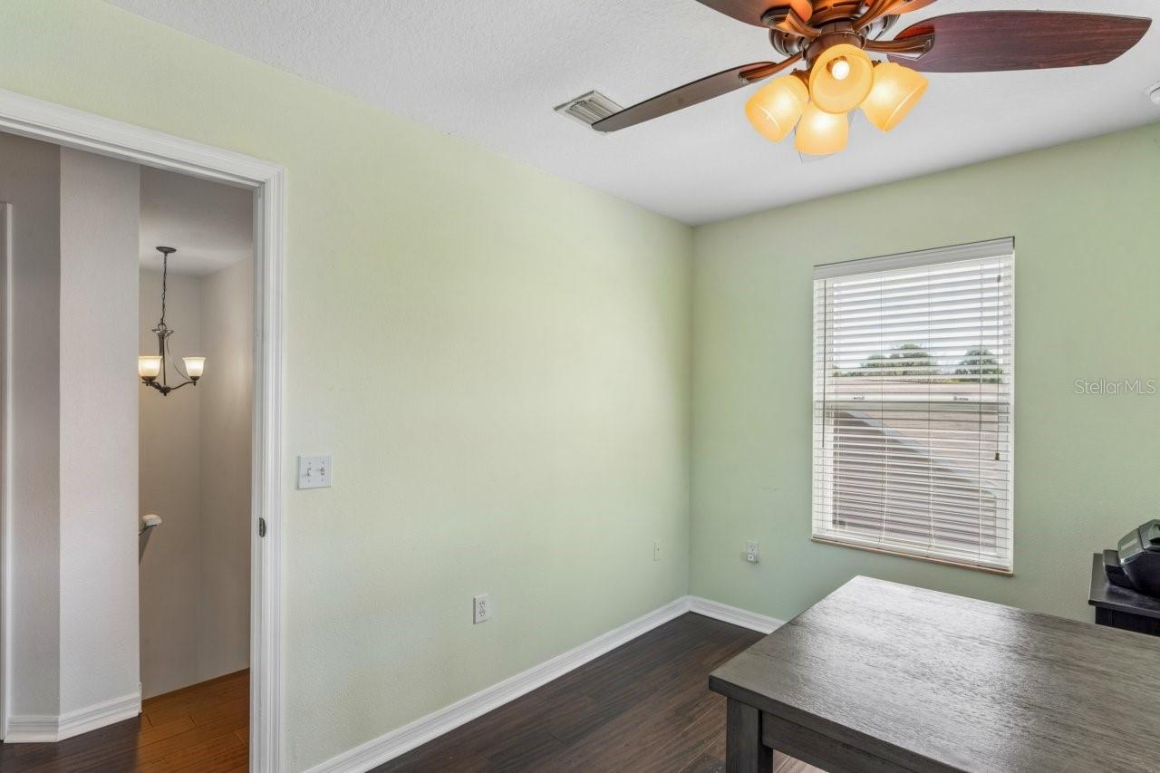 Image 35 of 91 For 7340 Brightwaters Court