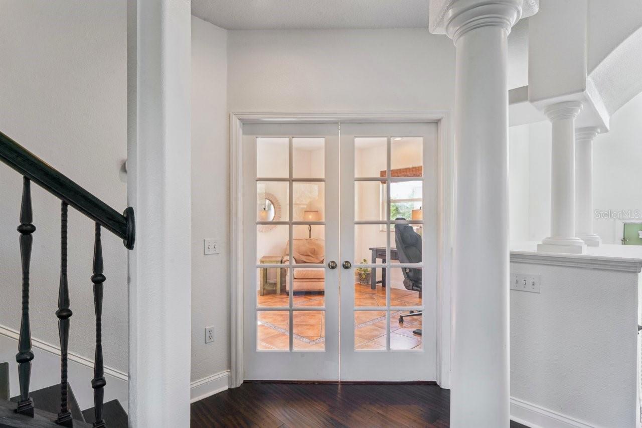 Image 46 of 91 For 7340 Brightwaters Court