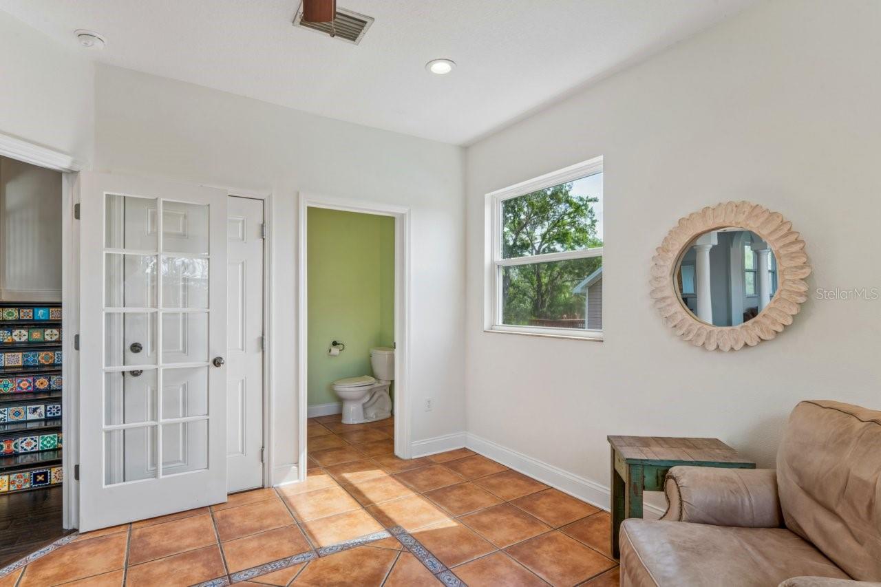 Image 49 of 91 For 7340 Brightwaters Court