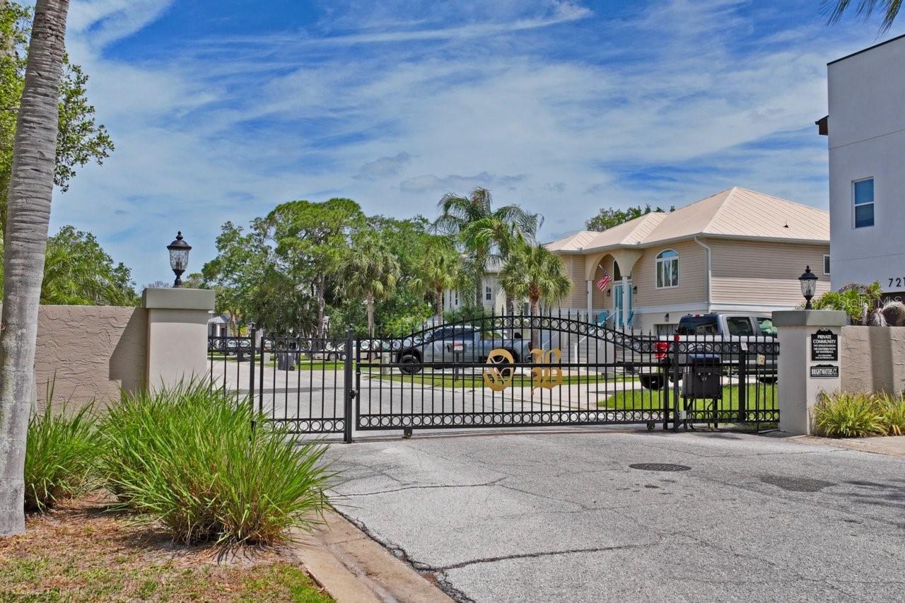 Image 66 of 91 For 7340 Brightwaters Court