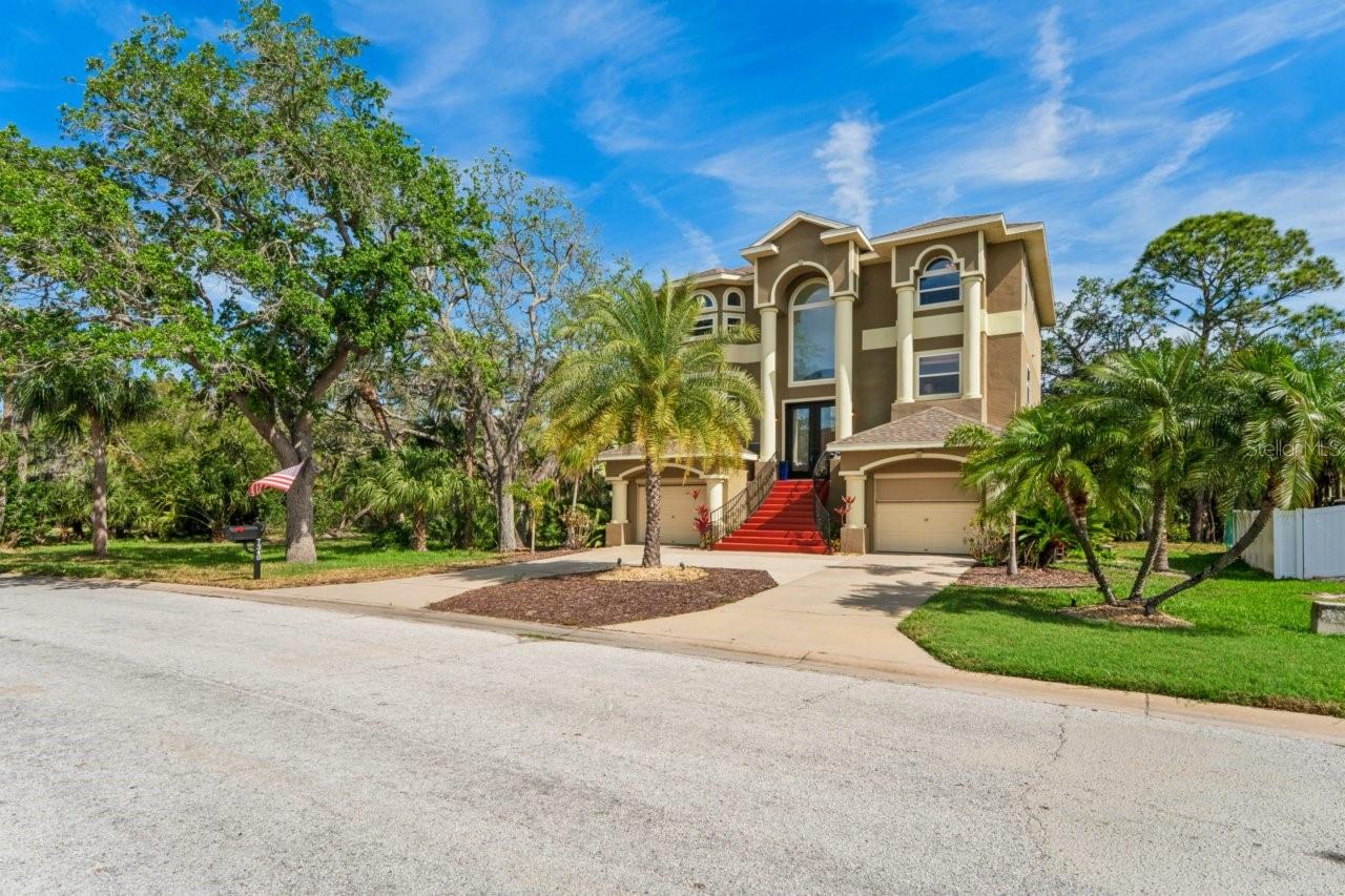 Image 68 of 91 For 7340 Brightwaters Court