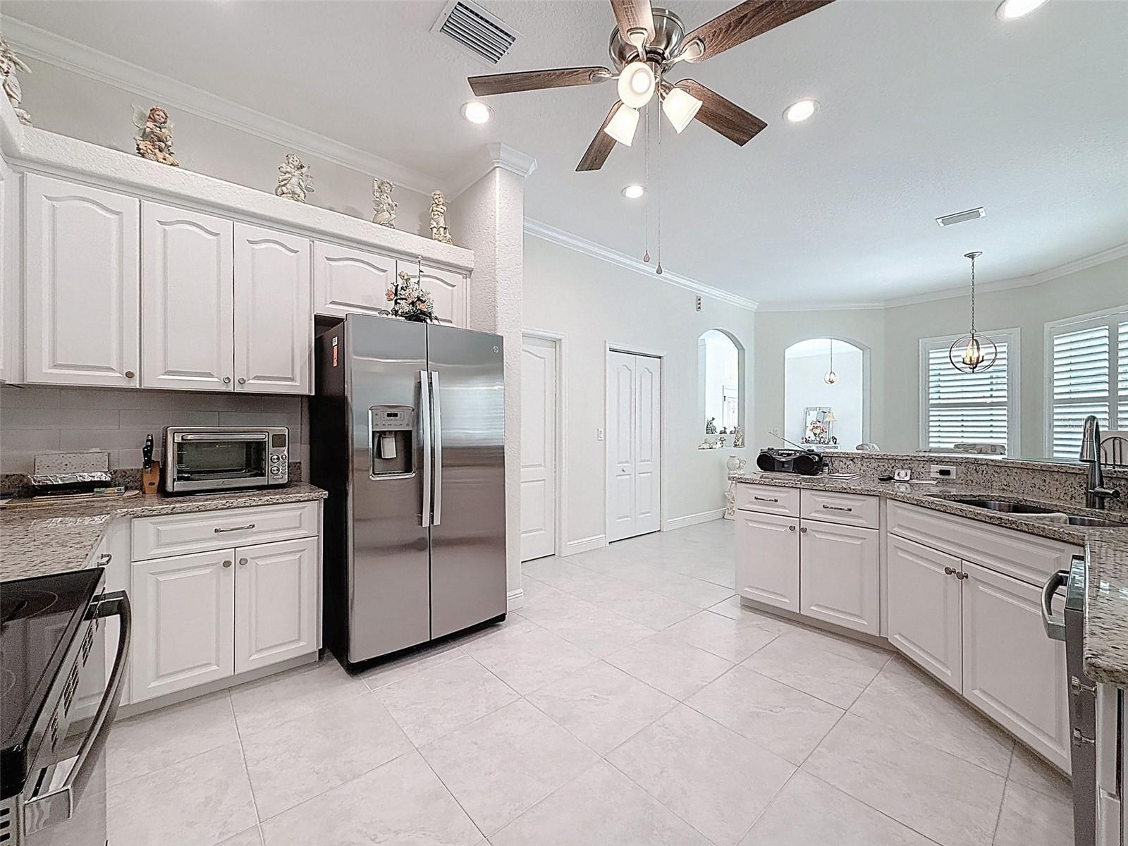 Image 18 of 48 For 1321 Valiant Avenue