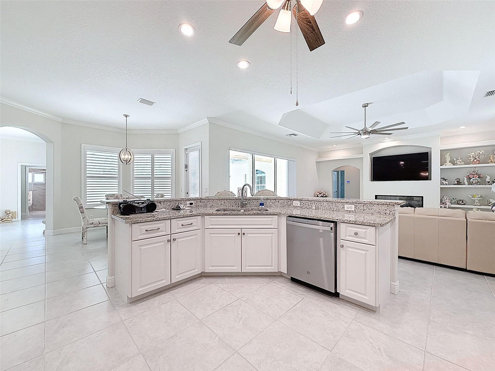 Image 19 of 48 For 1321 Valiant Avenue