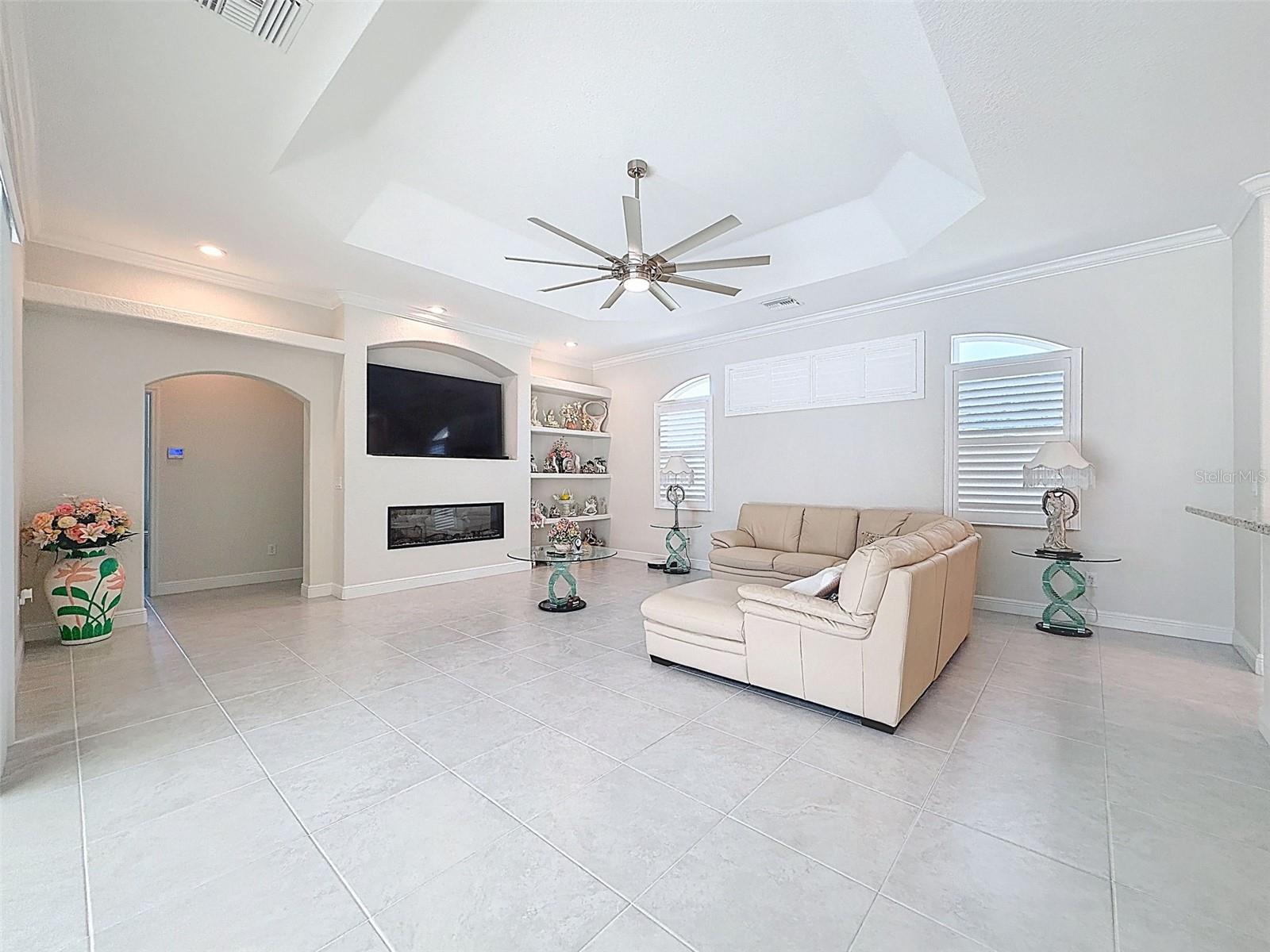 Image 21 of 48 For 1321 Valiant Avenue