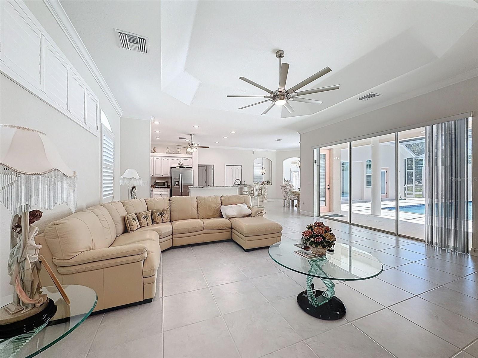 Image 24 of 48 For 1321 Valiant Avenue