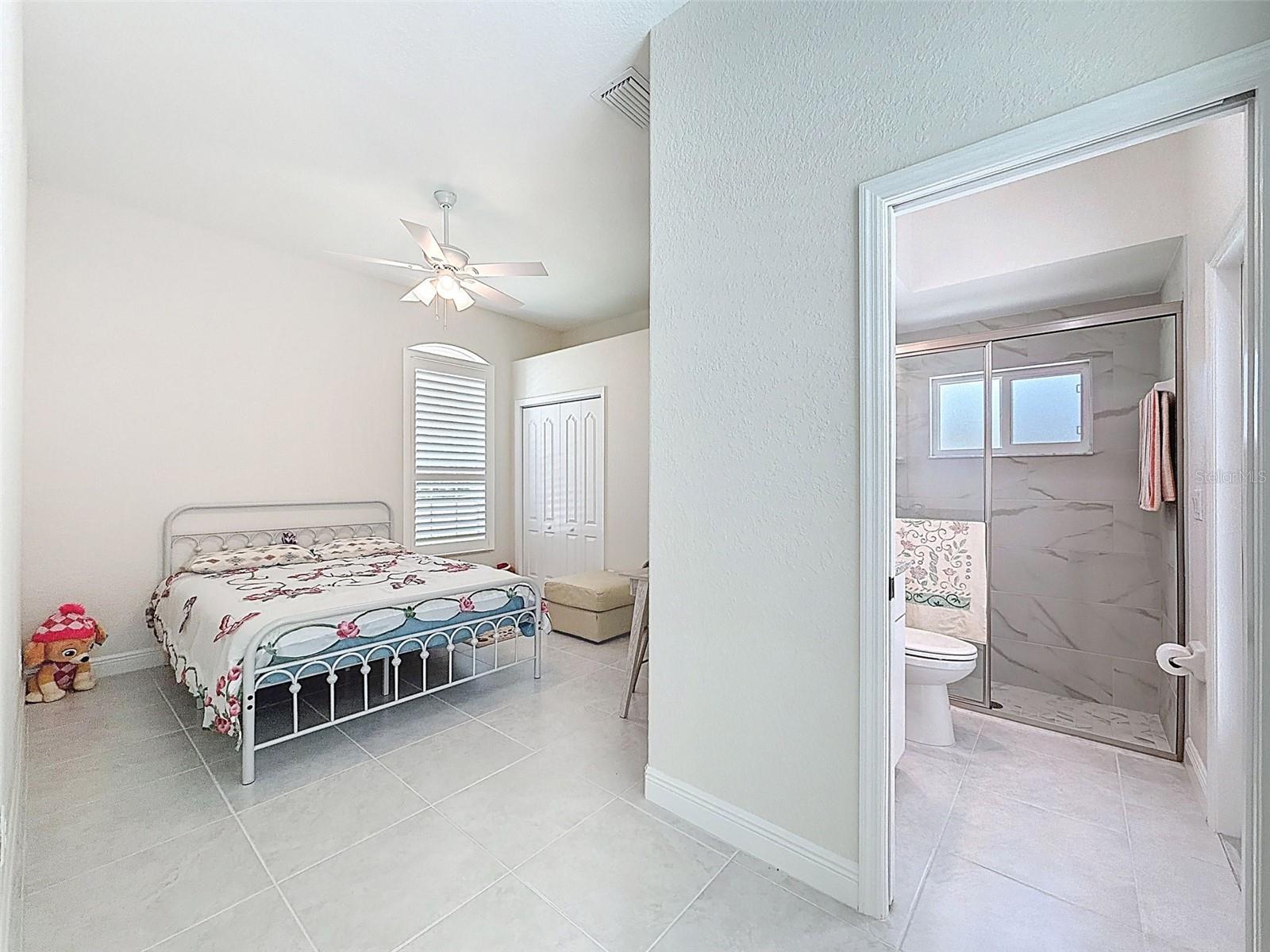 Image 32 of 48 For 1321 Valiant Avenue