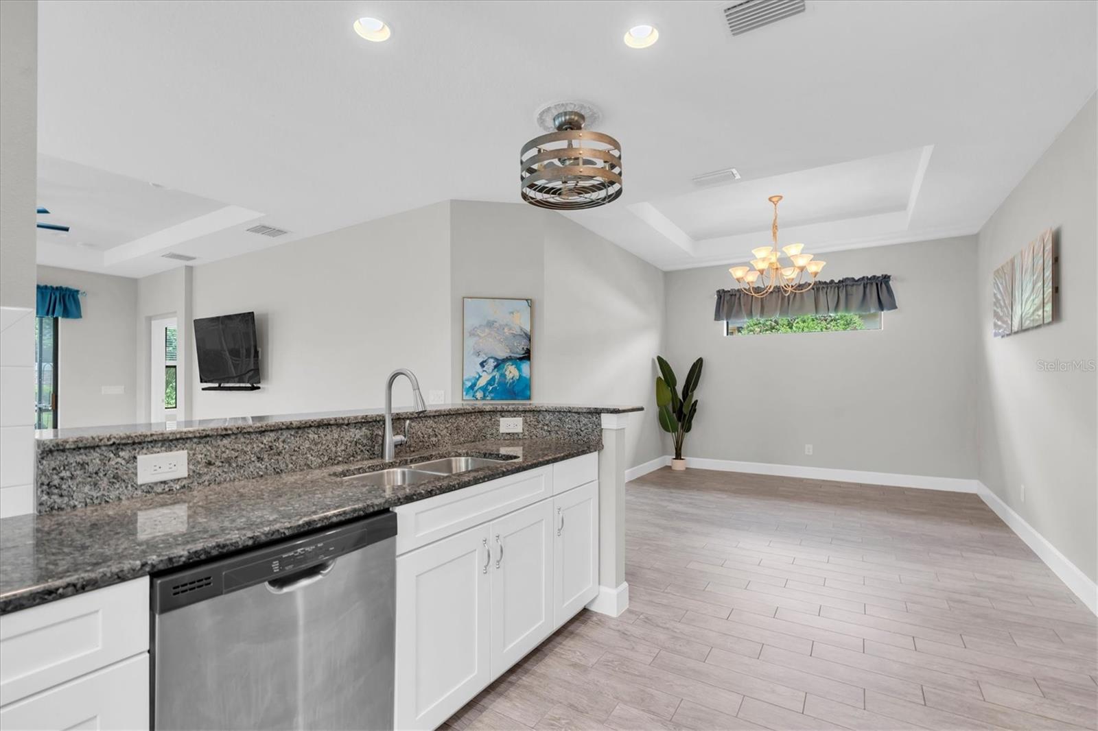 Image 10 of 42 For 11257 Callisia Drive