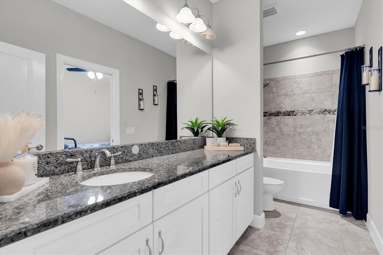 Image 23 of 42 For 11257 Callisia Drive