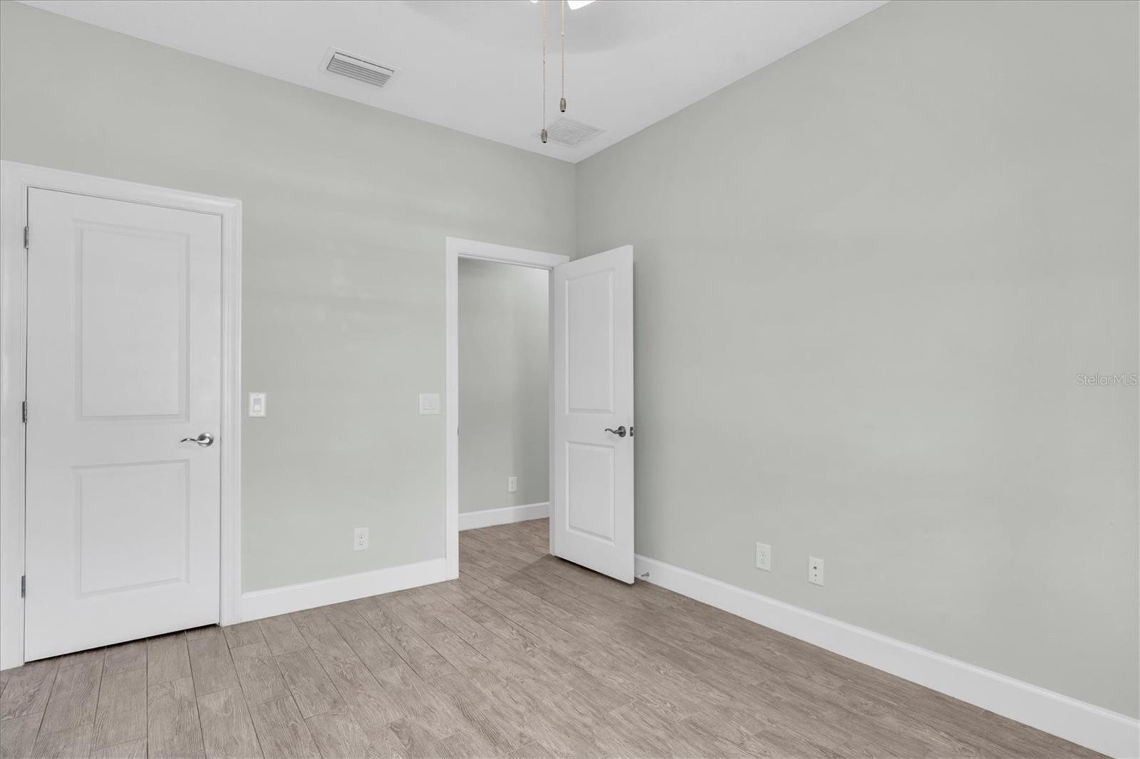 Image 27 of 42 For 11257 Callisia Drive