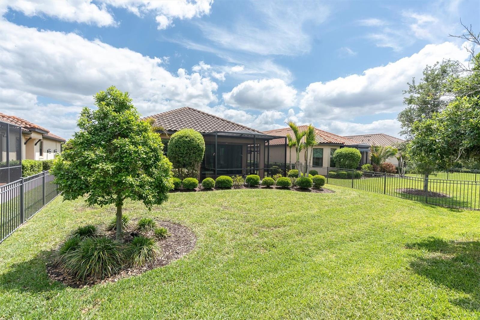 Image 32 of 42 For 11257 Callisia Drive