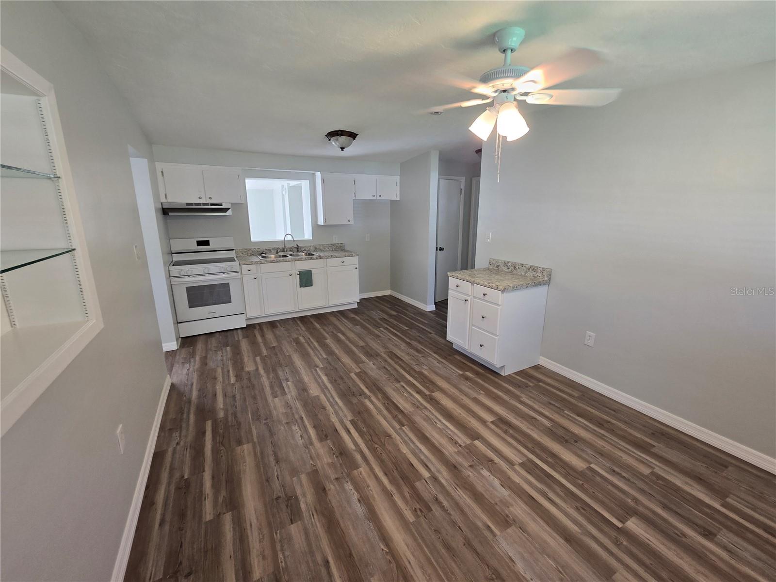 Image 3 of 17 For 5131 Manatee Terrace