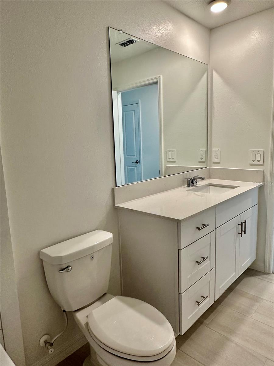 Image 28 of 53 For 17761 Pleasantview Boulevard