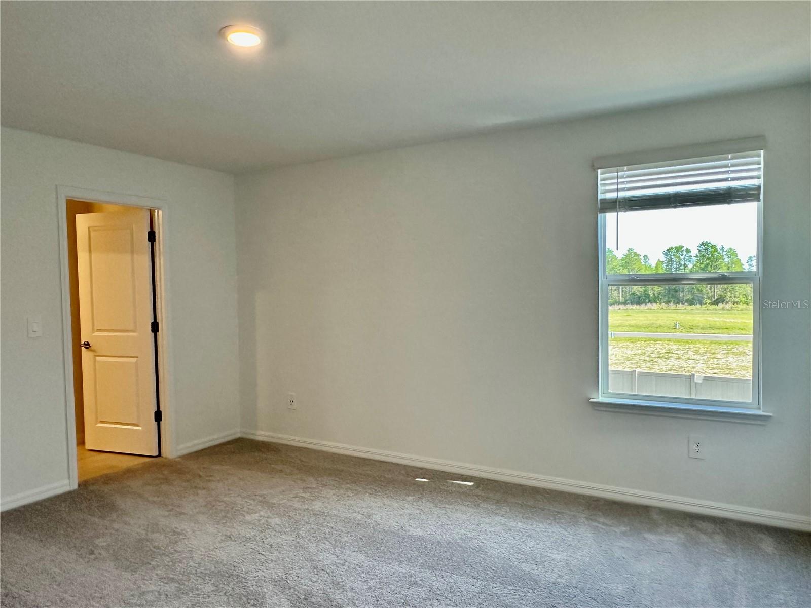 Image 33 of 53 For 17761 Pleasantview Boulevard