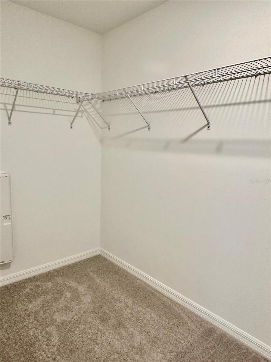 Image 35 of 53 For 17761 Pleasantview Boulevard