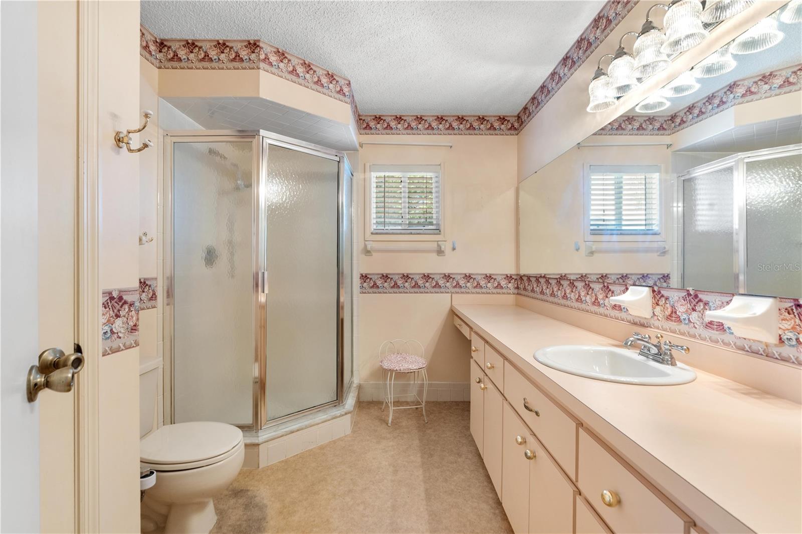 Image 13 of 40 For 11223 64th Court