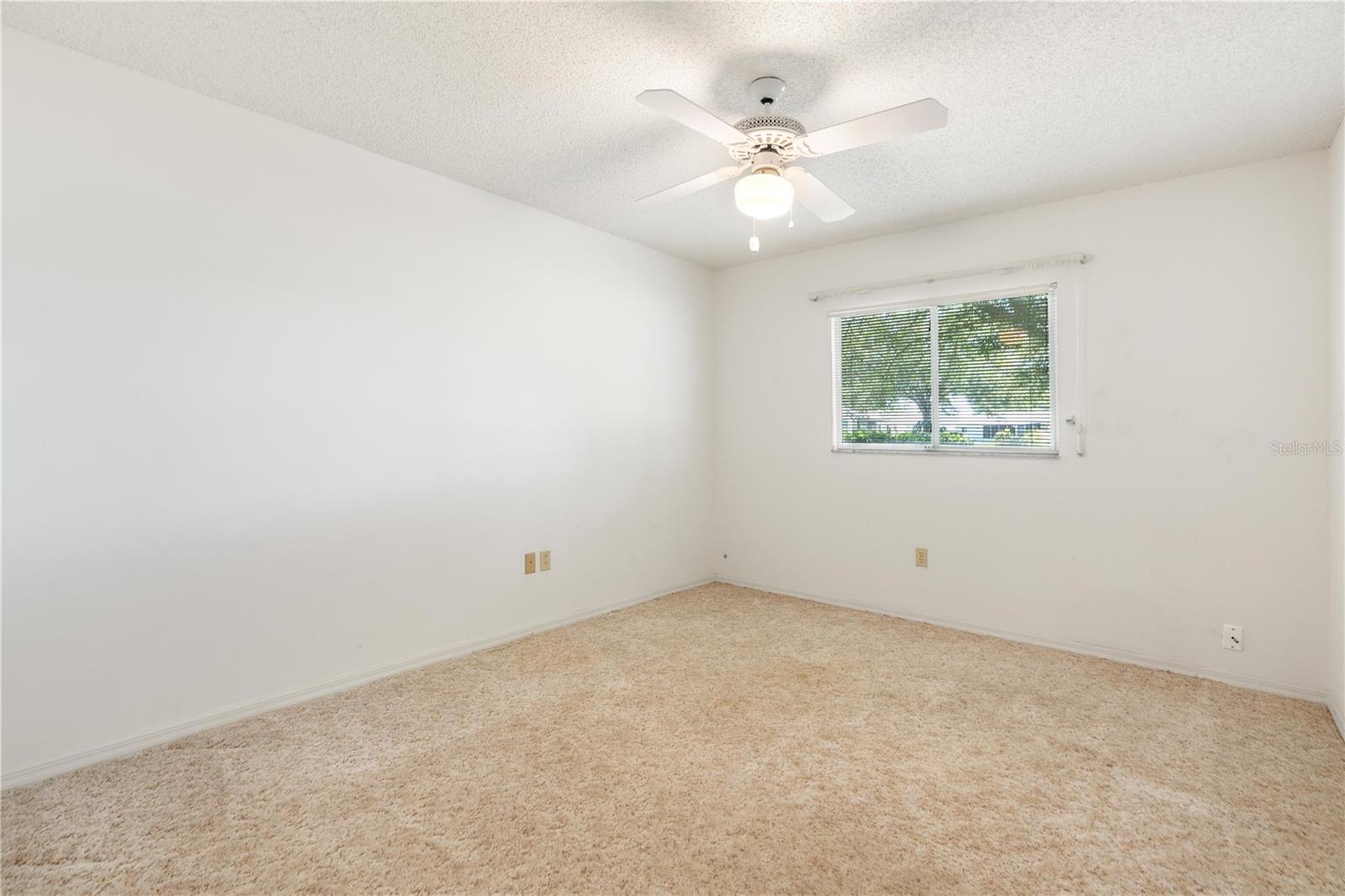 Image 21 of 40 For 11223 64th Court