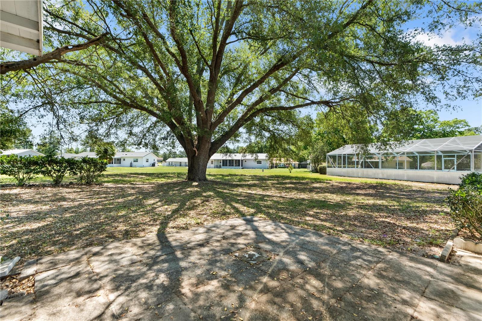 Image 33 of 40 For 11223 64th Court