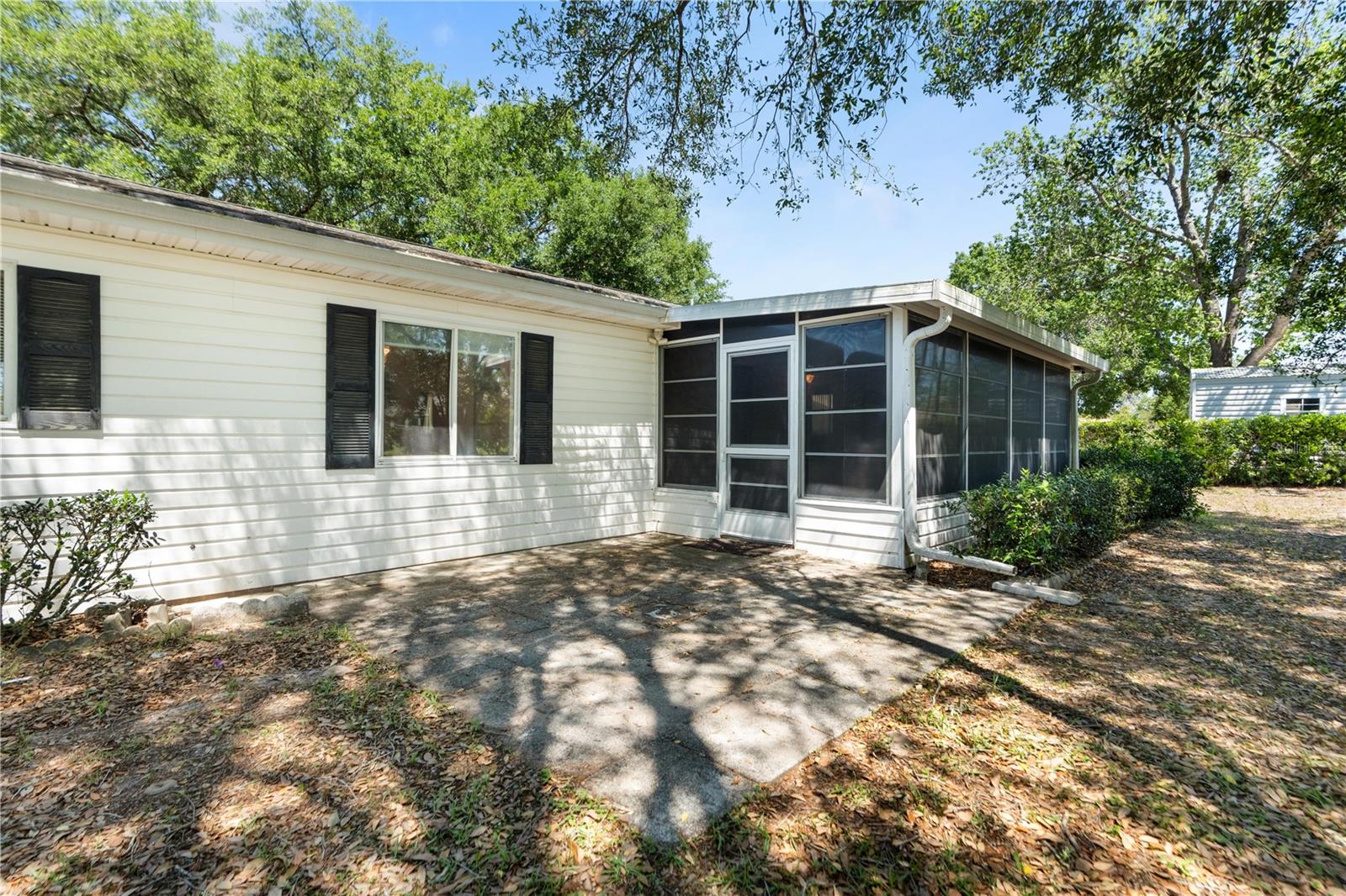 Image 36 of 40 For 11223 64th Court