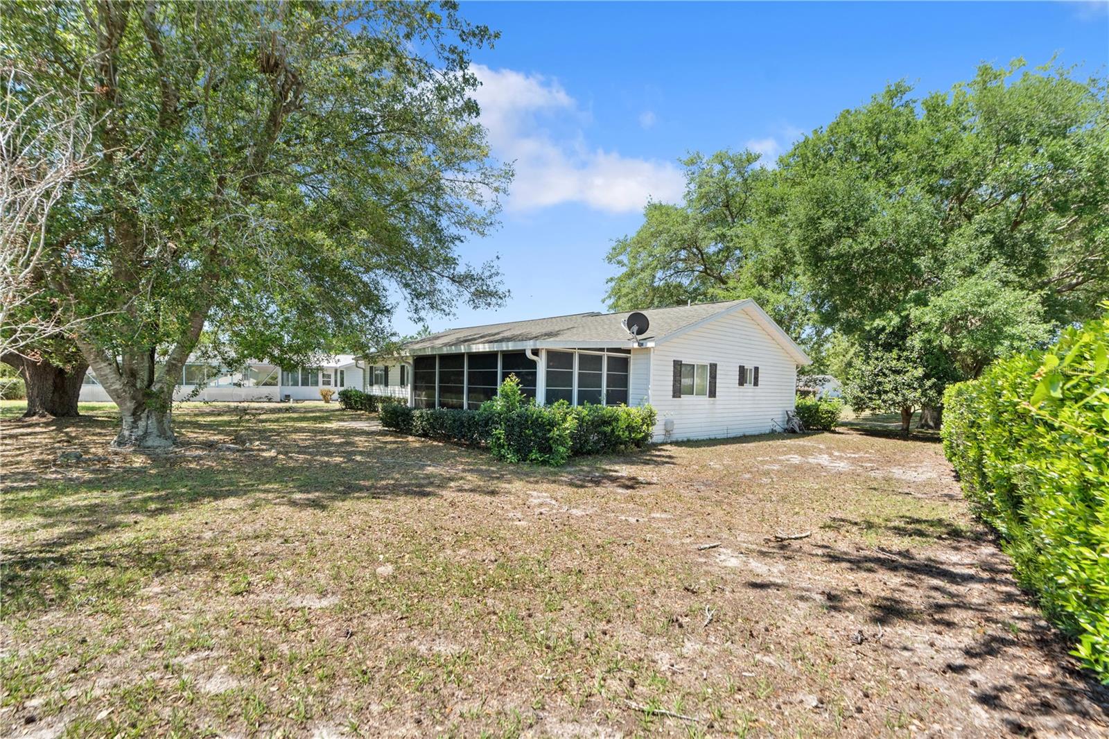 Image 37 of 40 For 11223 64th Court