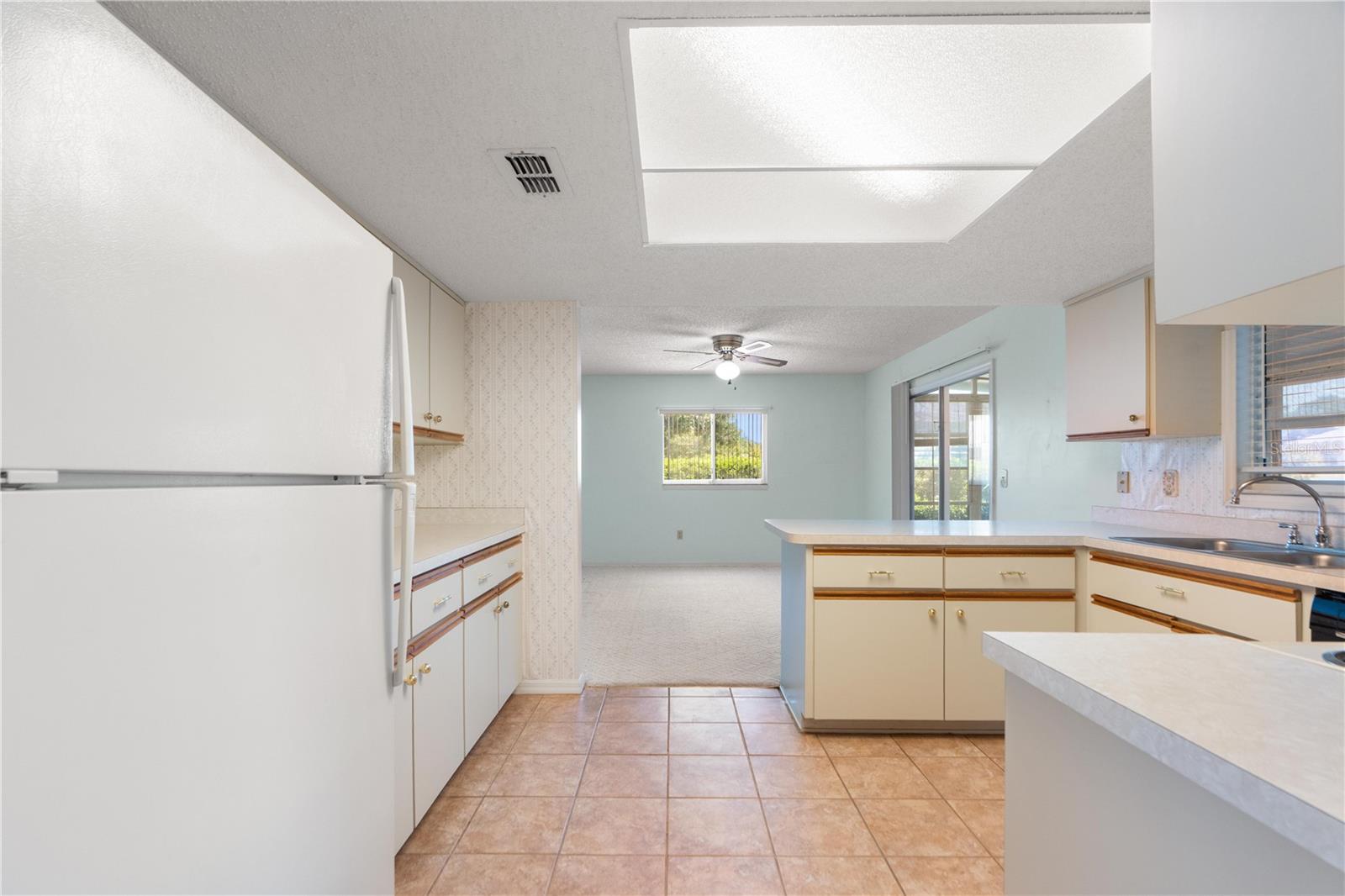 Image 8 of 40 For 11223 64th Court