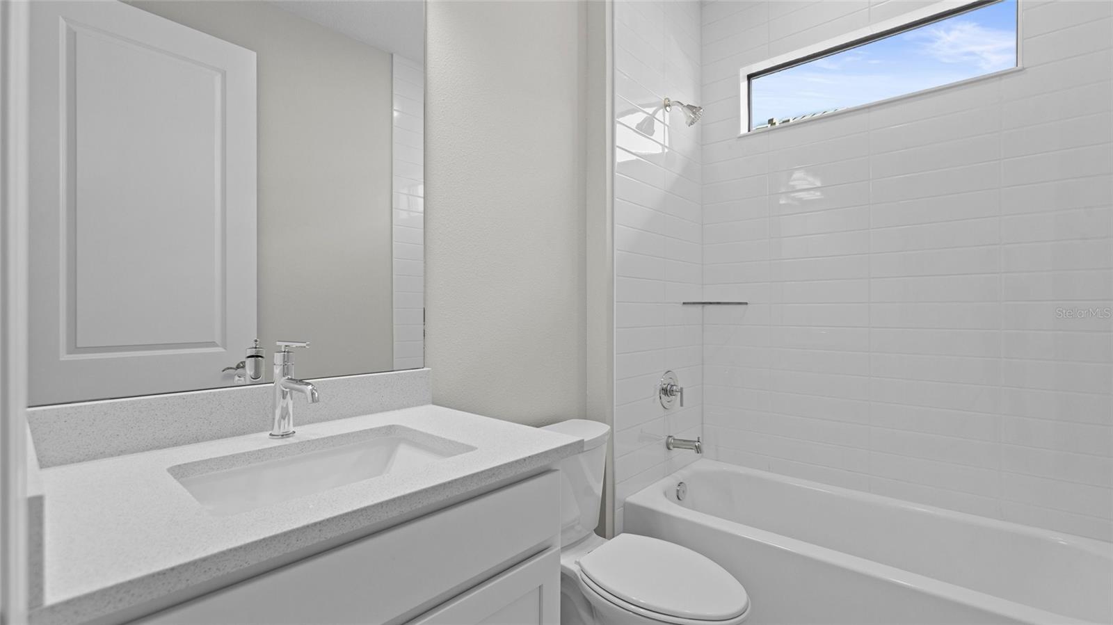 Image 18 of 26 For 4984 Fairhope Circle