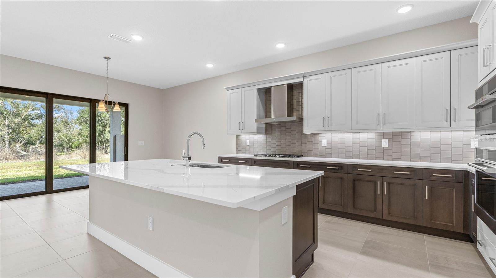 Image 11 of 37 For 18225 Cresswind Terrace