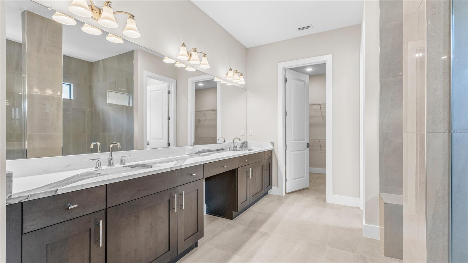 Image 19 of 37 For 18225 Cresswind Terrace