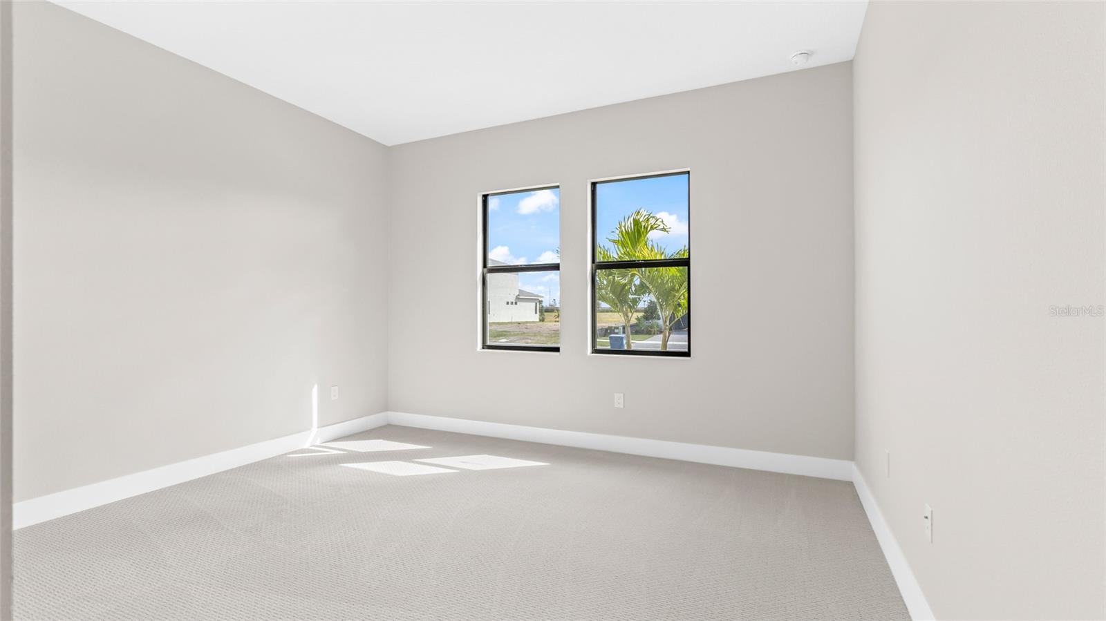 Image 24 of 37 For 18225 Cresswind Terrace