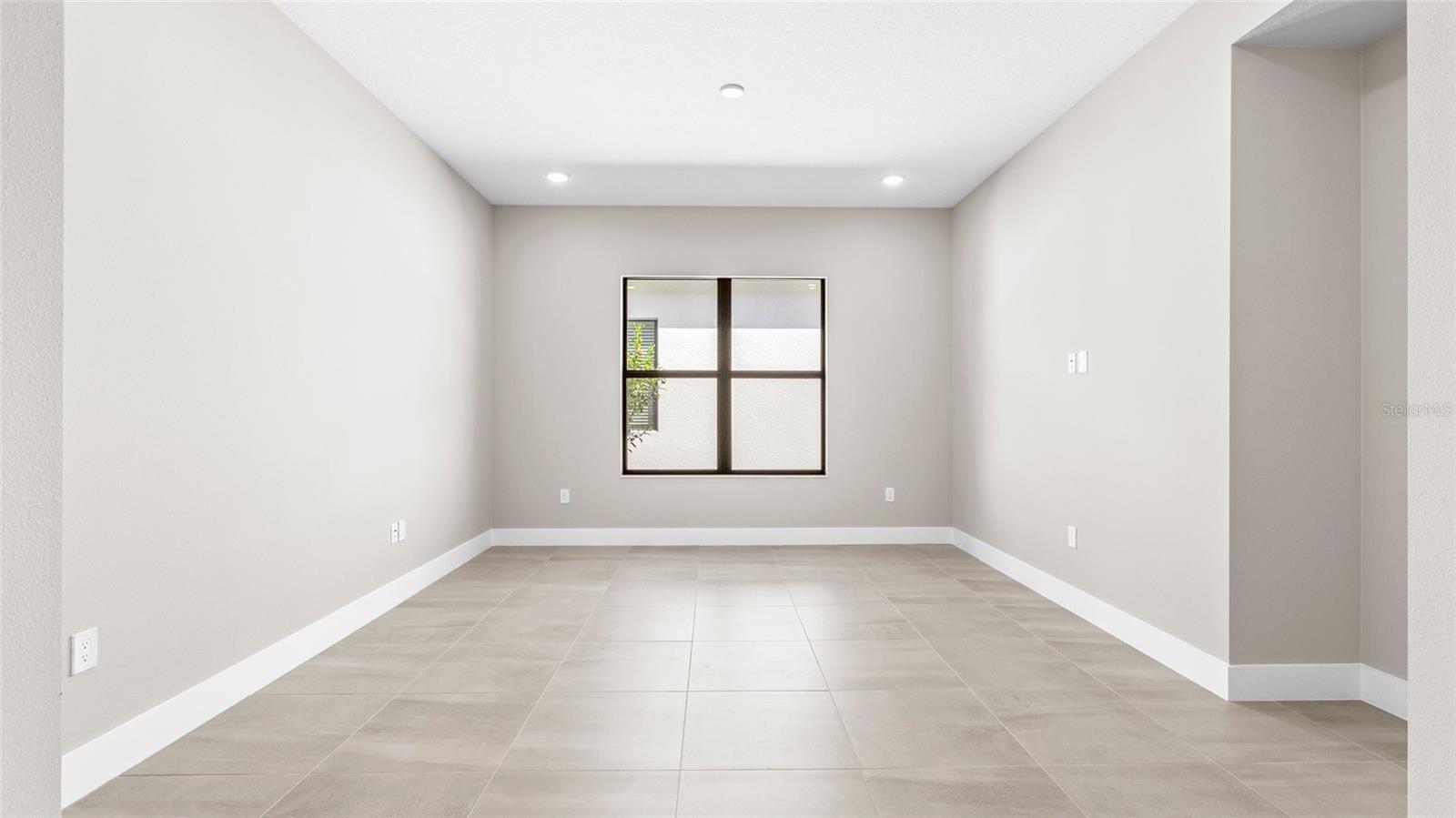 Image 27 of 37 For 18225 Cresswind Terrace