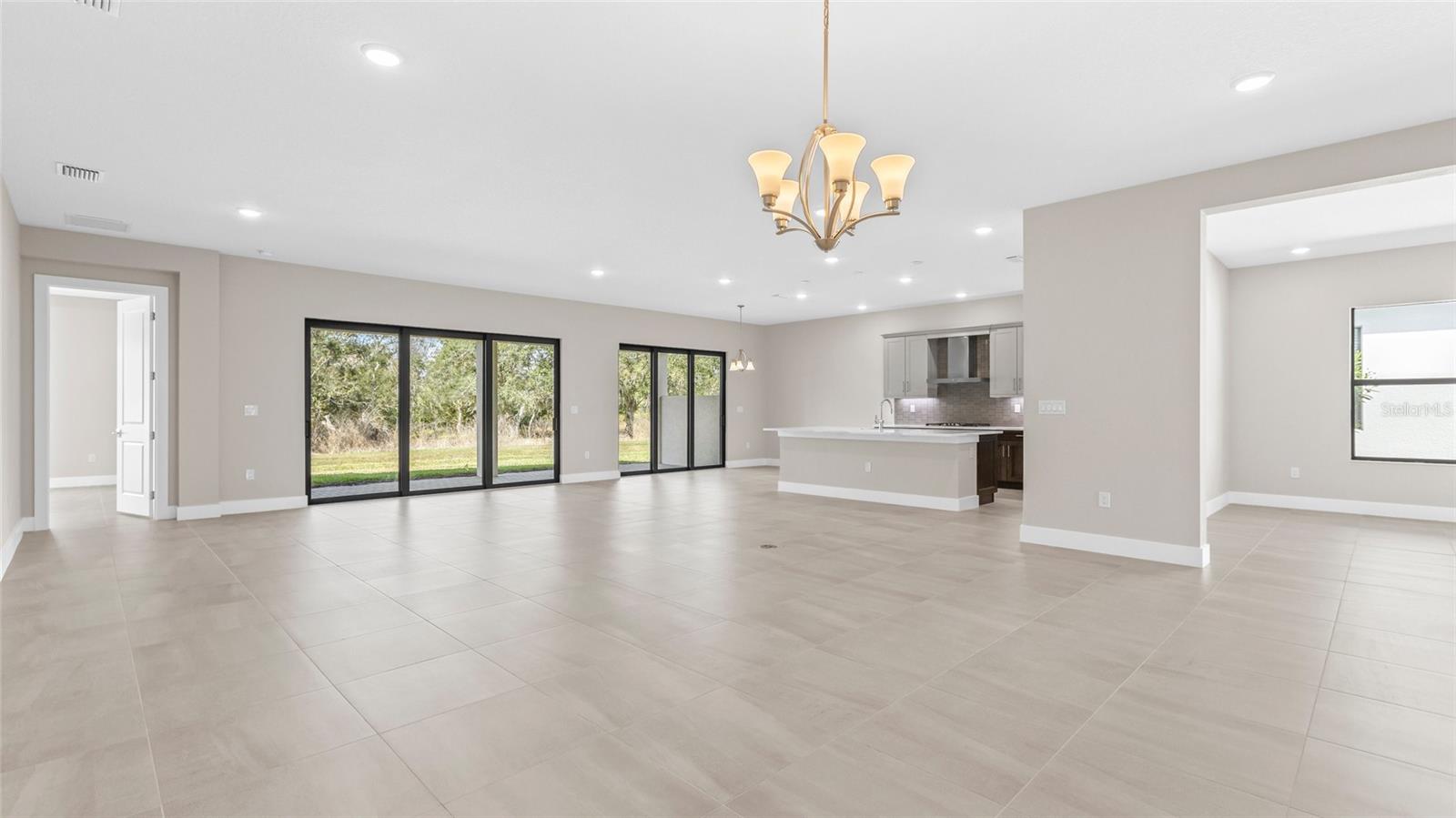 Image 6 of 37 For 18225 Cresswind Terrace