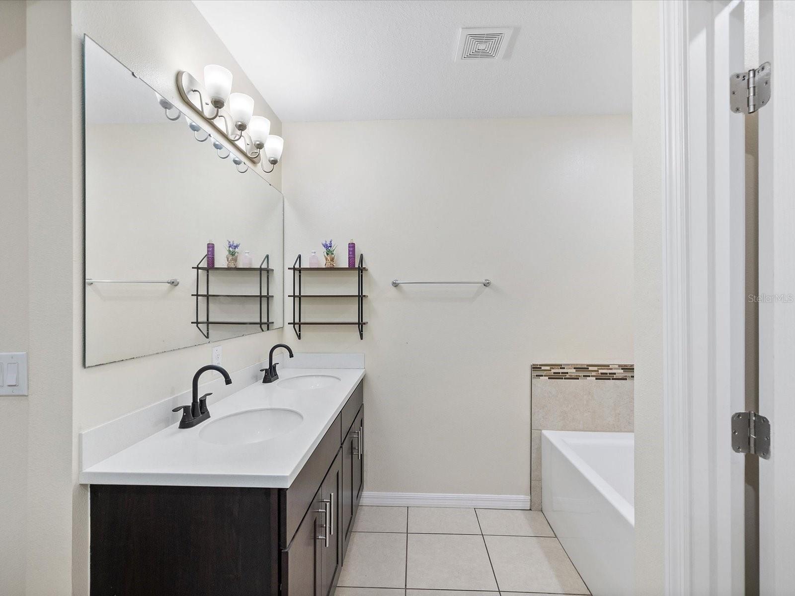 Image 28 of 58 For 13169 Santee Street