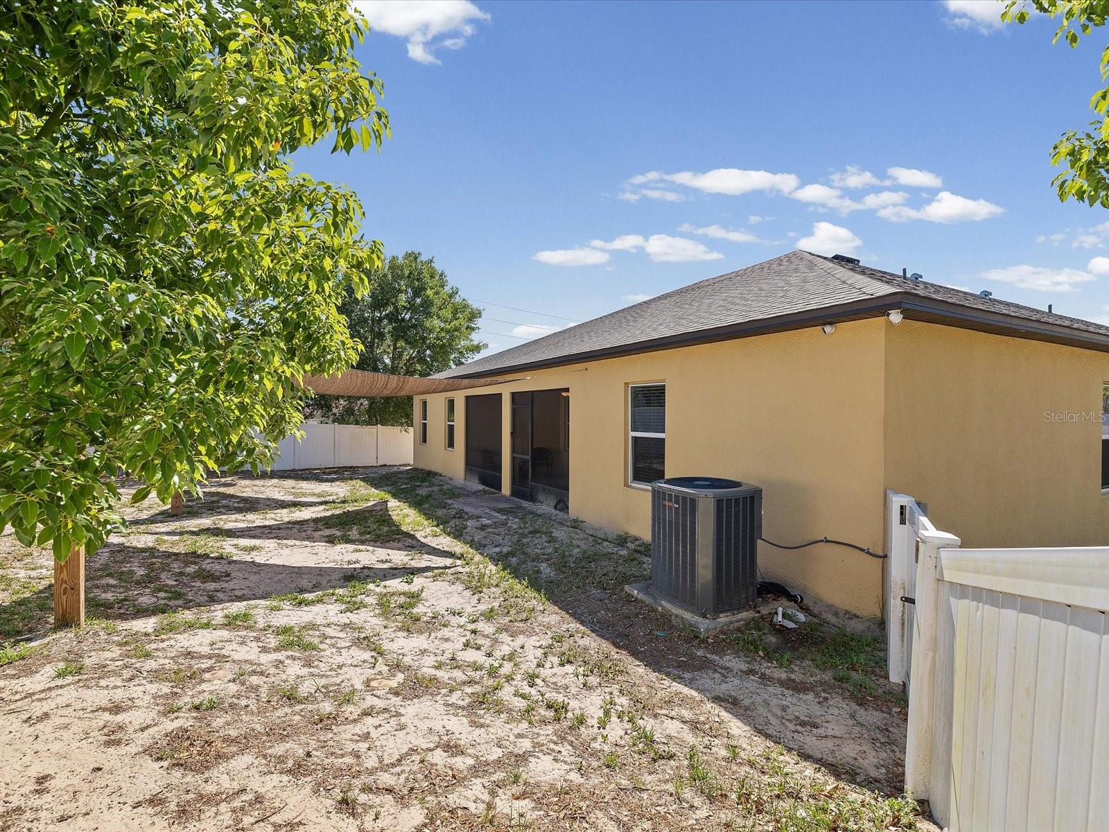 Image 42 of 58 For 13169 Santee Street