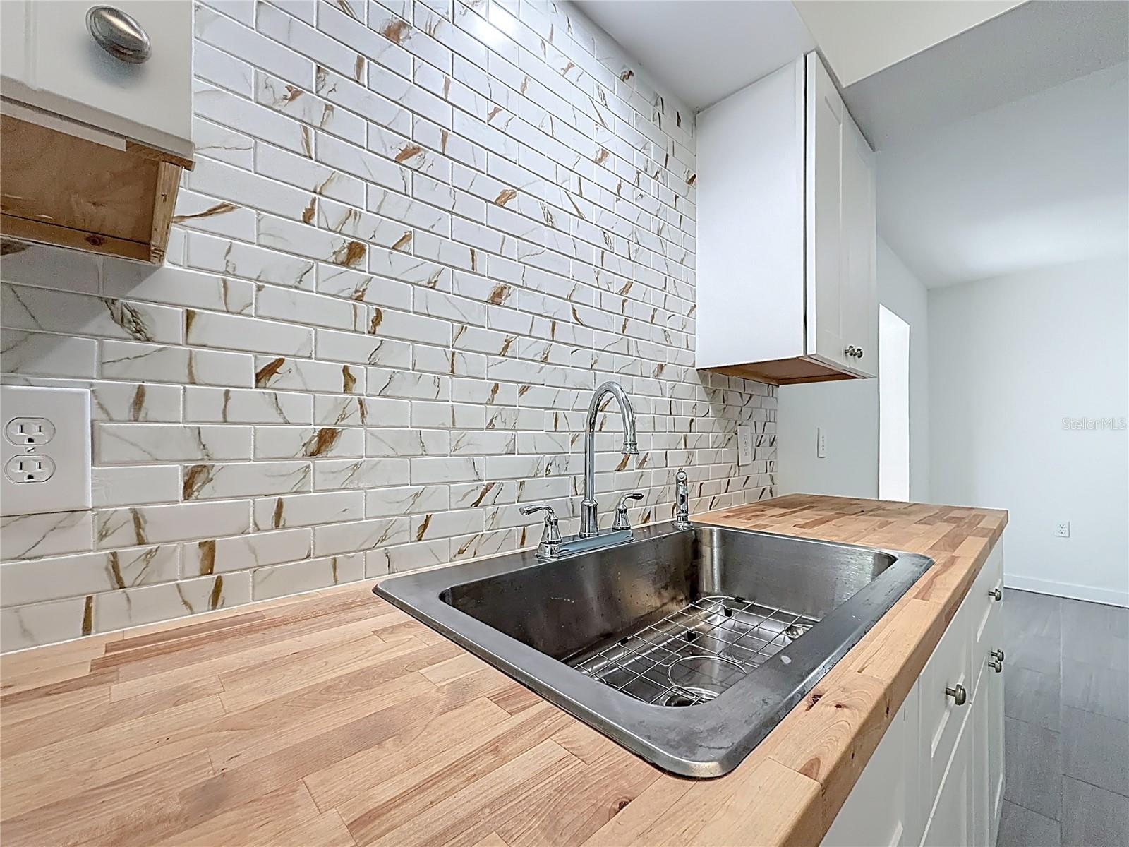 Image 24 of 57 For 6 Oklahoma Street