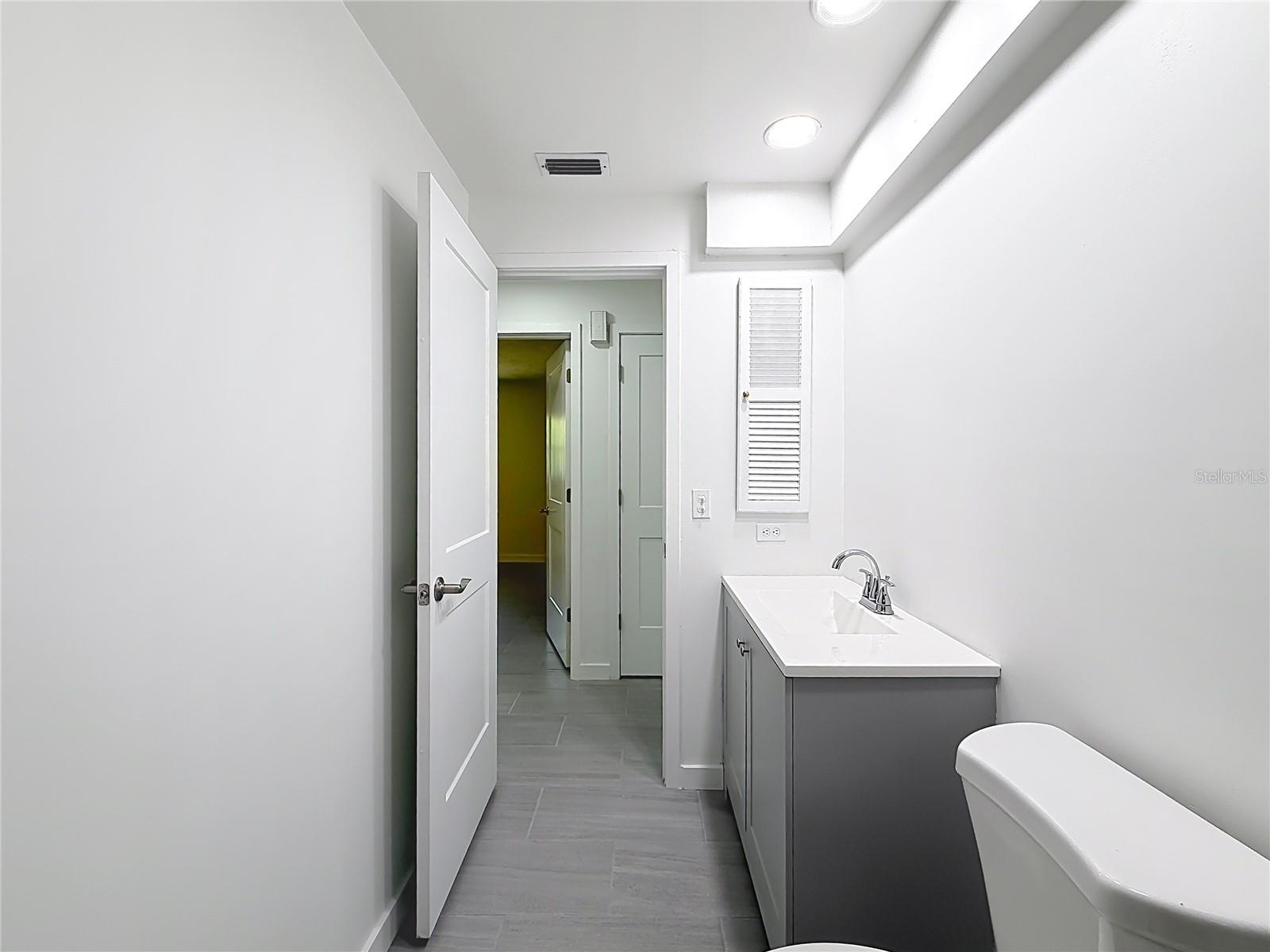 Image 34 of 57 For 6 Oklahoma Street