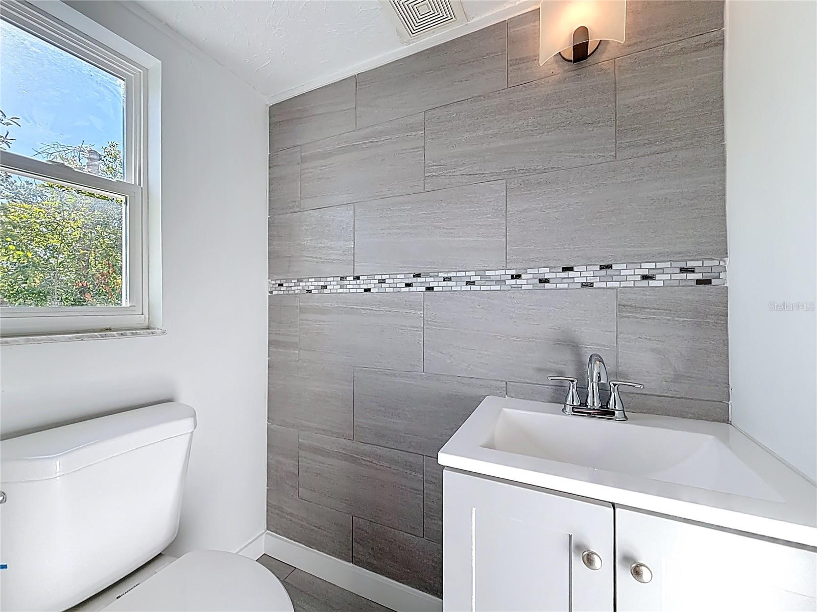 Image 35 of 57 For 6 Oklahoma Street