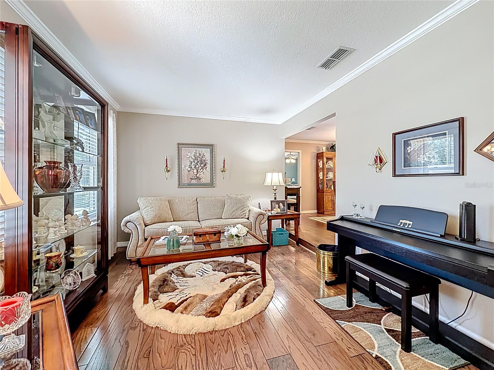 Image 17 of 61 For 39 Pine Street