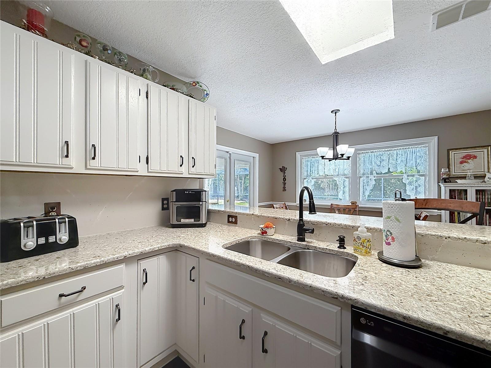 Image 23 of 61 For 39 Pine Street