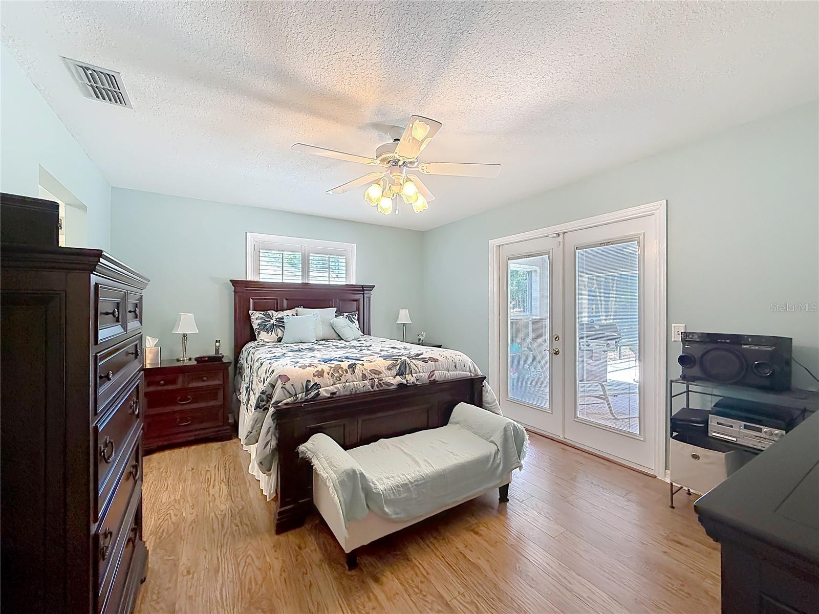 Image 32 of 61 For 39 Pine Street