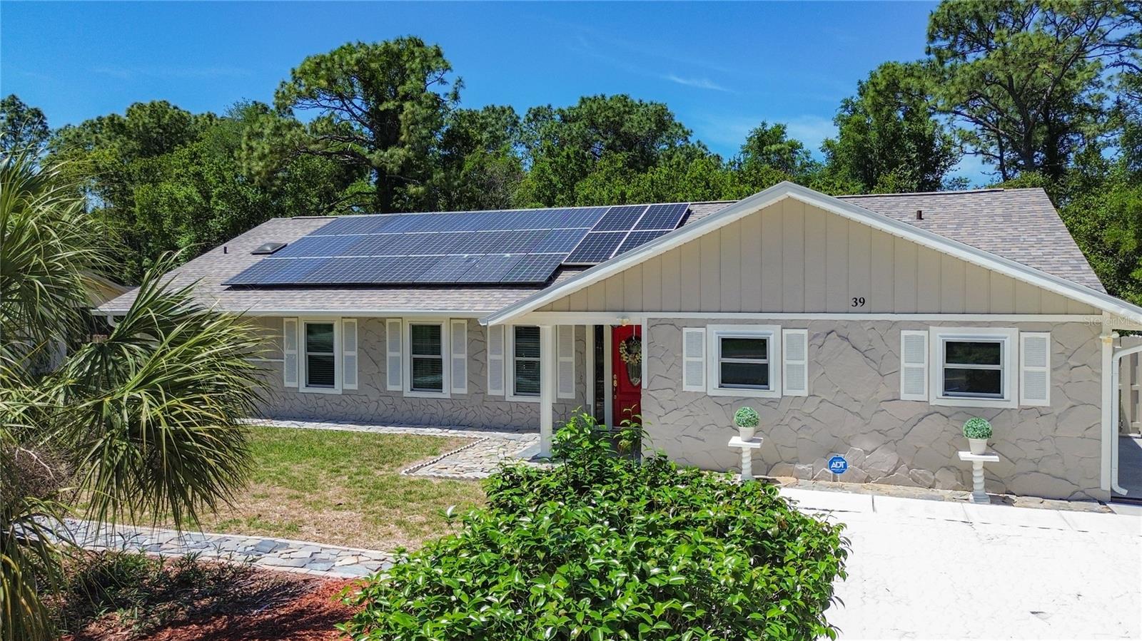 Image 5 of 61 For 39 Pine Street