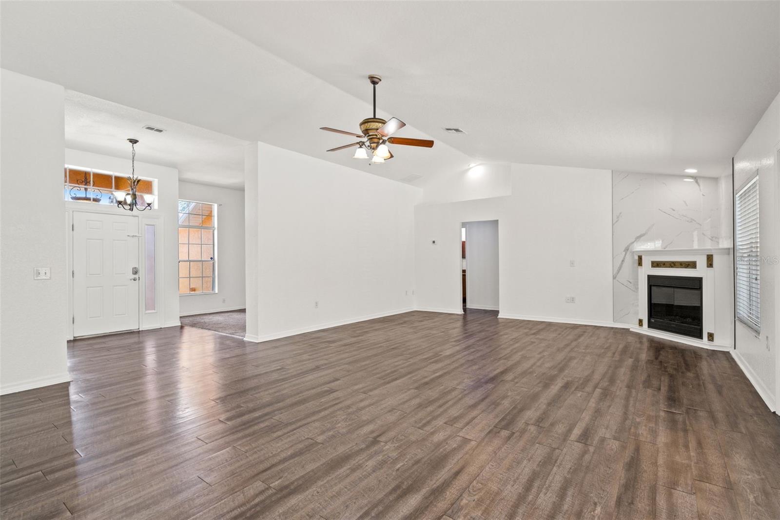 Image 11 of 62 For 14188 Dorado Street