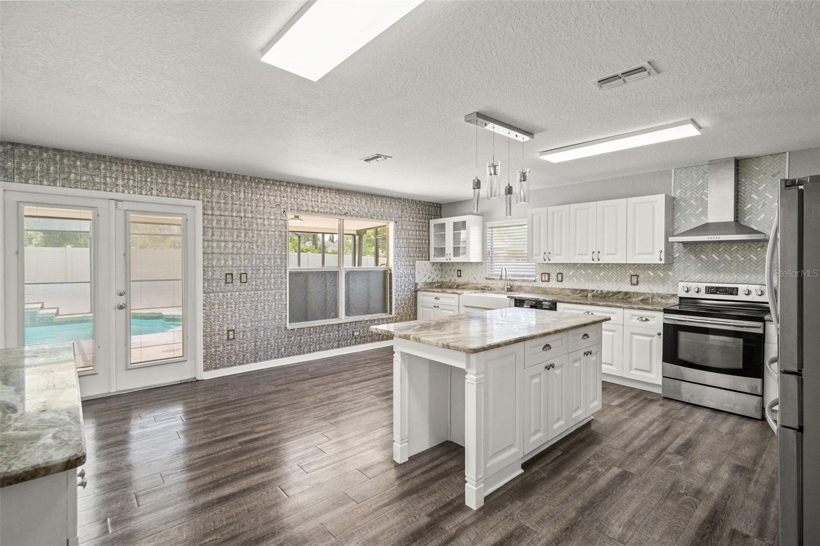 Image 14 of 62 For 14188 Dorado Street