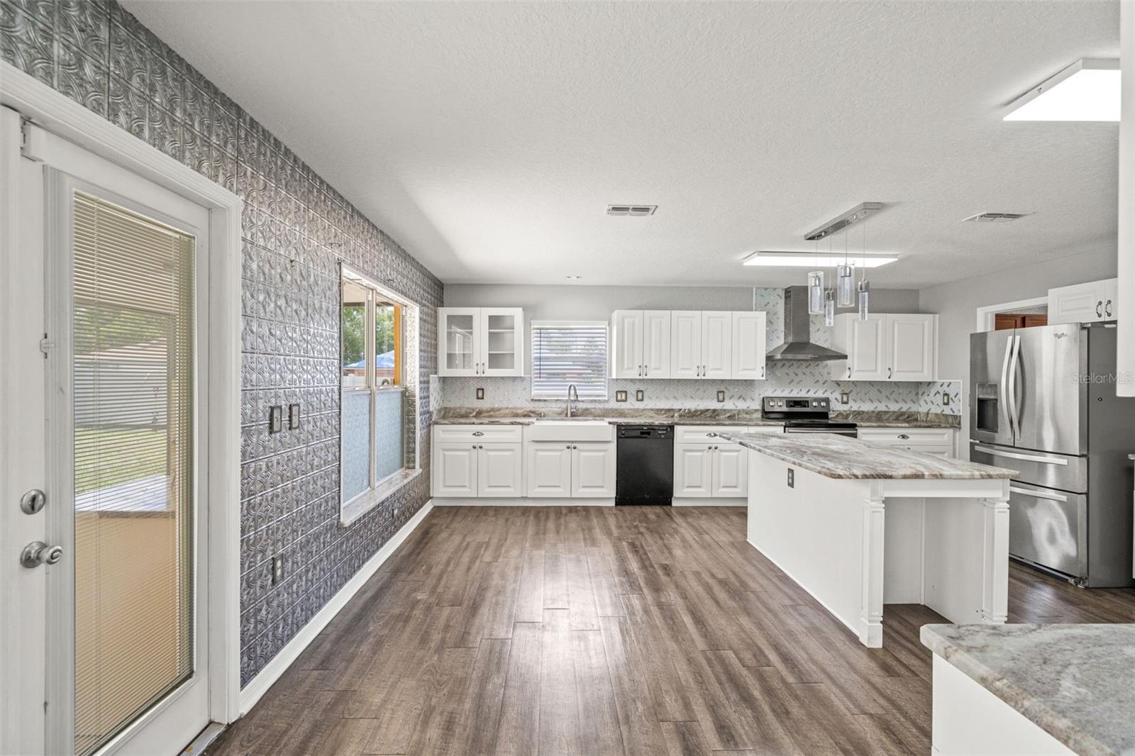 Image 19 of 62 For 14188 Dorado Street