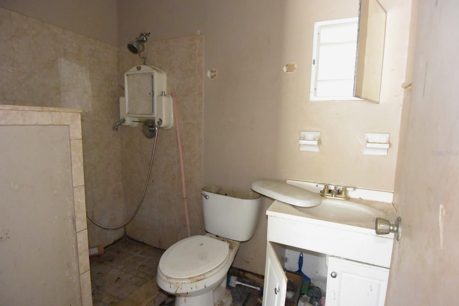 Image 13 of 16 For 11 Kings Circle