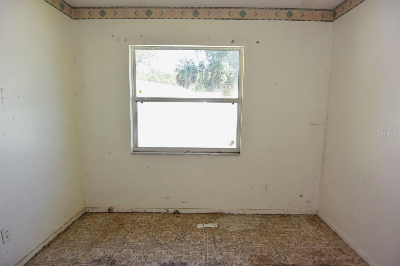 Image 8 of 16 For 11 Kings Circle