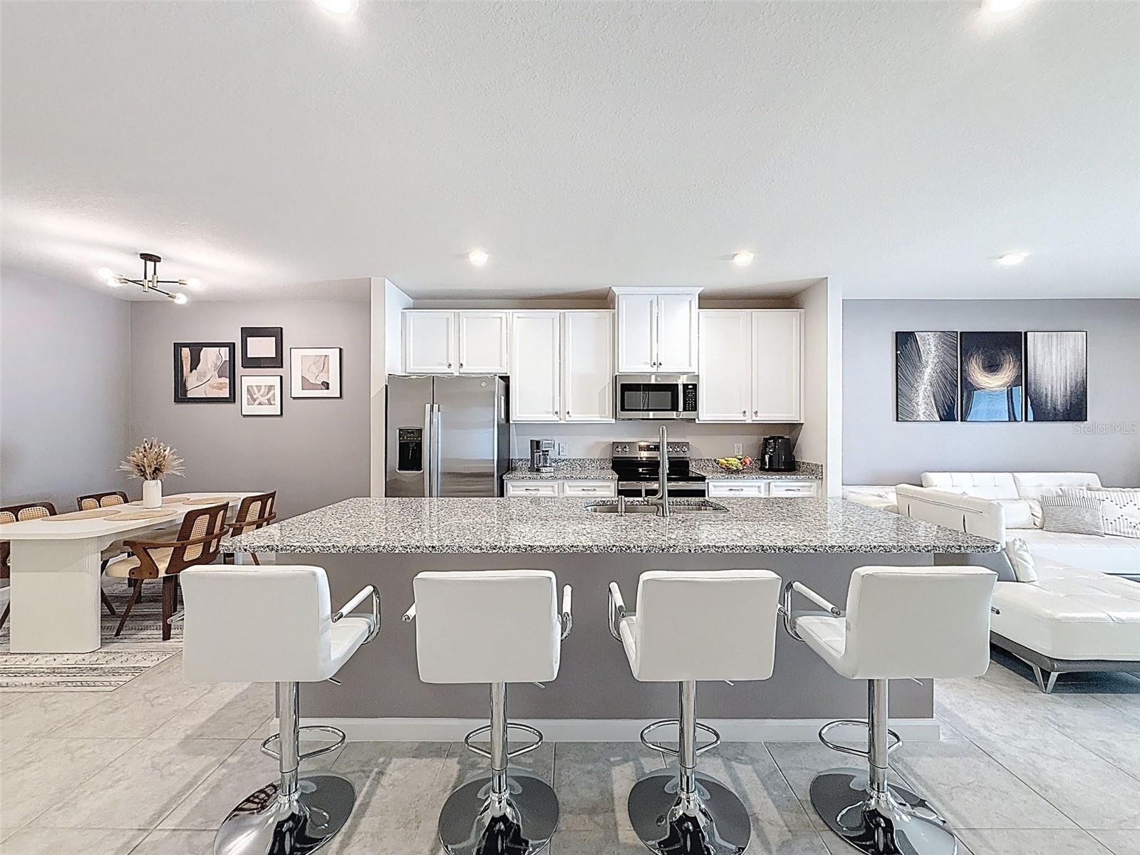 Image 17 of 53 For 322 Voltaire Drive