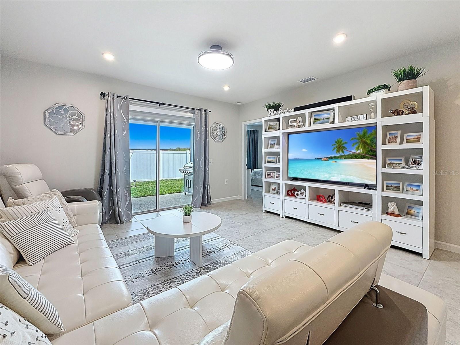 Image 20 of 53 For 322 Voltaire Drive